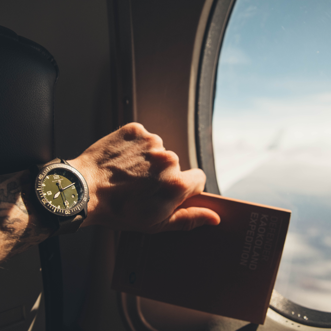8 Important Things to Consider When Taking Your Watch on Holiday ...